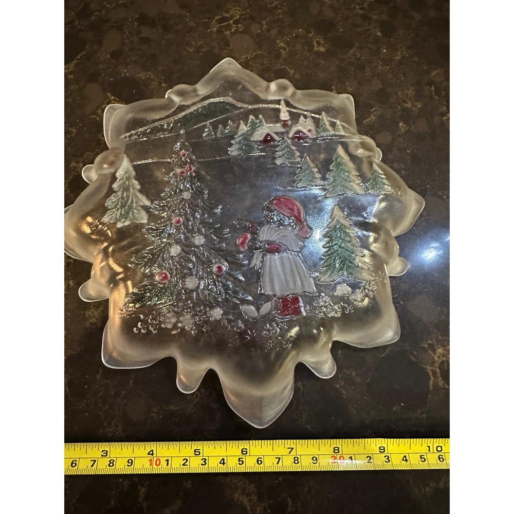 Vintage Mikasa Glass Christmas Bowl Embossed Winter Scene Snowflake Edge 10 In